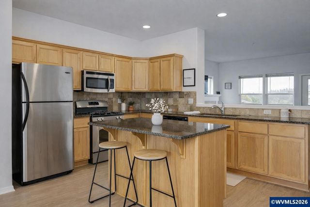 1996 Hawksview Av SE, Salem, OR 97306