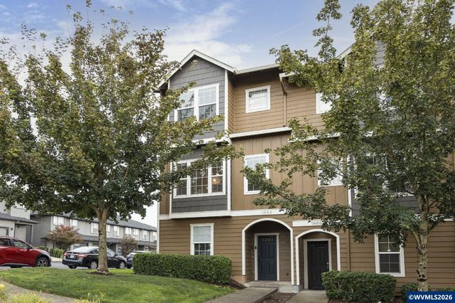 1996 Hawksview Av SE, Salem, OR 97306