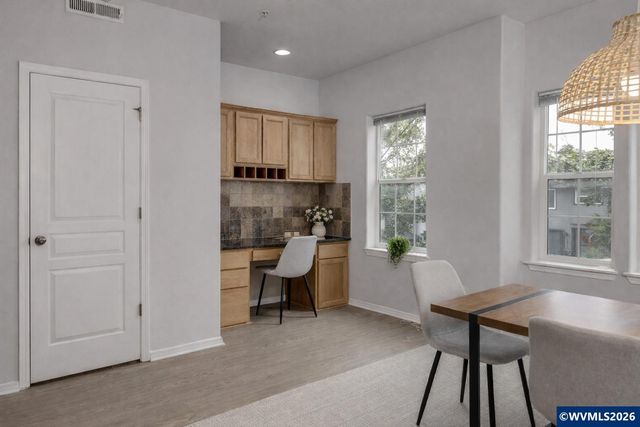 1996 Hawksview Av SE, Salem, OR 97306