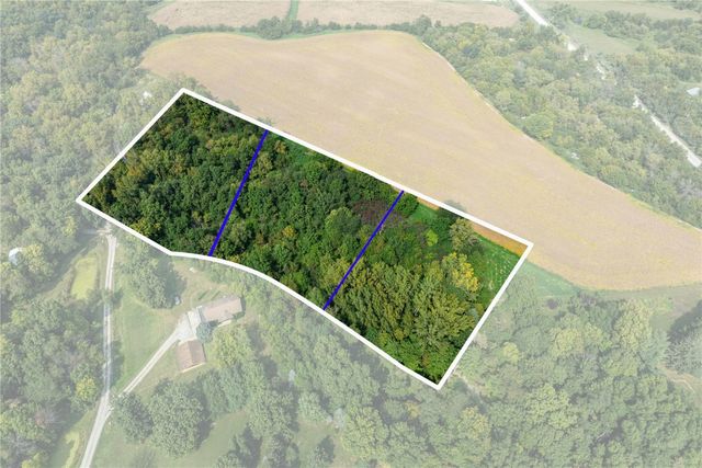 2767 61st St Trail, Vinton, IA 52349