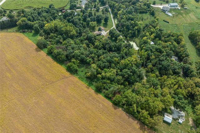 2767 61st St Trail, Vinton, IA 52349