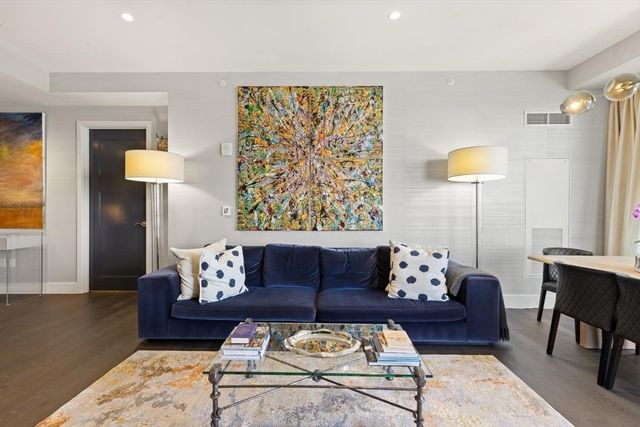 50 Liberty Drive 7L, Boston, MA 02210