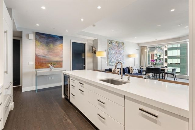 50 Liberty Drive 7L, Boston, MA 02210
