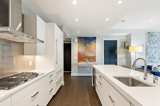 50 Liberty Drive 7L, Boston, MA 02210