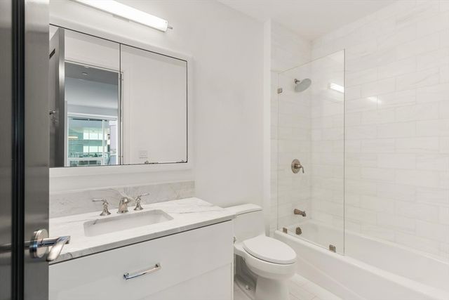 50 Liberty Drive 7L, Boston, MA 02210