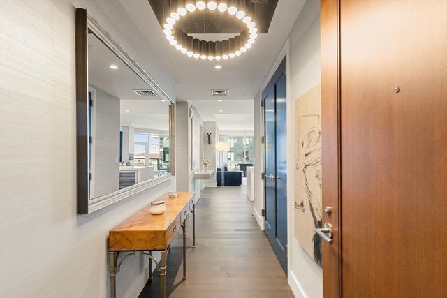 50 Liberty Drive 7L, Boston, MA 02210
