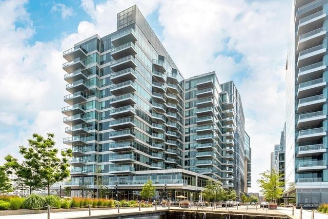 50 Liberty Drive 7L, Boston, MA 02210
