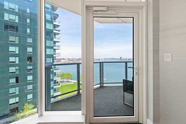 50 Liberty Drive 7L, Boston, MA 02210