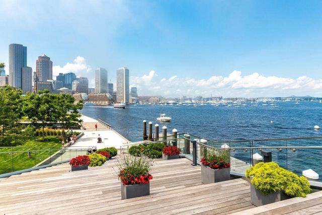 50 Liberty Drive 7L, Boston, MA 02210