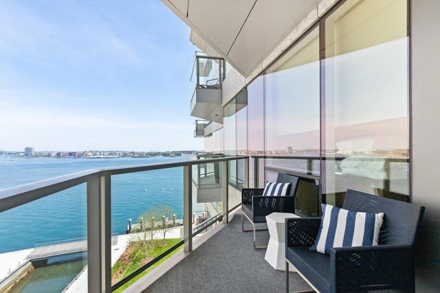 50 Liberty Drive 7L, Boston, MA 02210