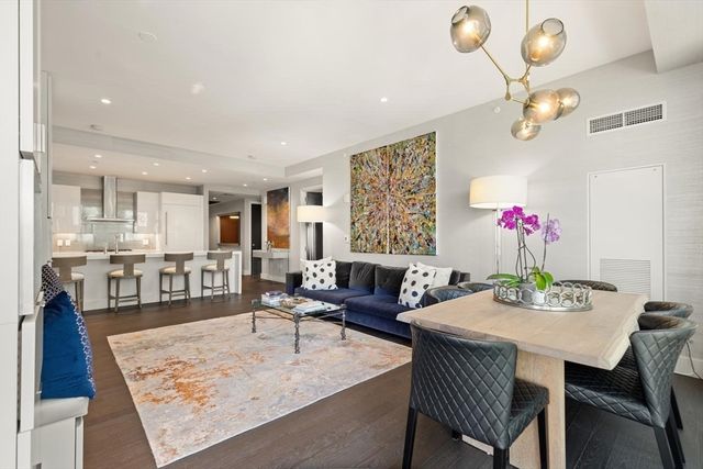 50 Liberty Drive 7L, Boston, MA 02210