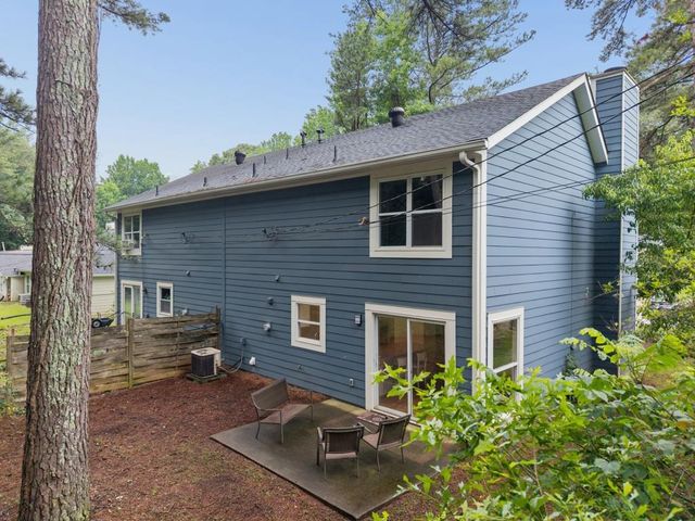 4930 Farmstead Court NE, Woodstock, GA 30188