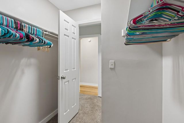 4930 Farmstead Court NE, Woodstock, GA 30188