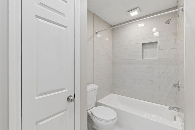 4930 Farmstead Court NE, Woodstock, GA 30188