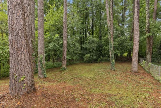 4930 Farmstead Court NE, Woodstock, GA 30188