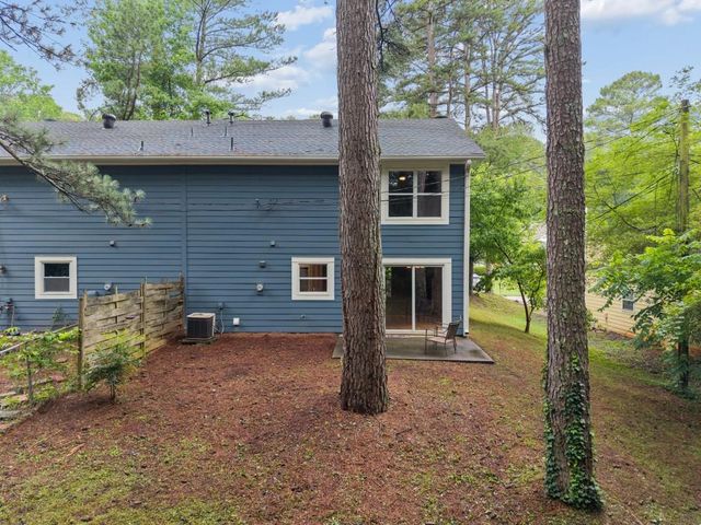 4930 Farmstead Court NE, Woodstock, GA 30188