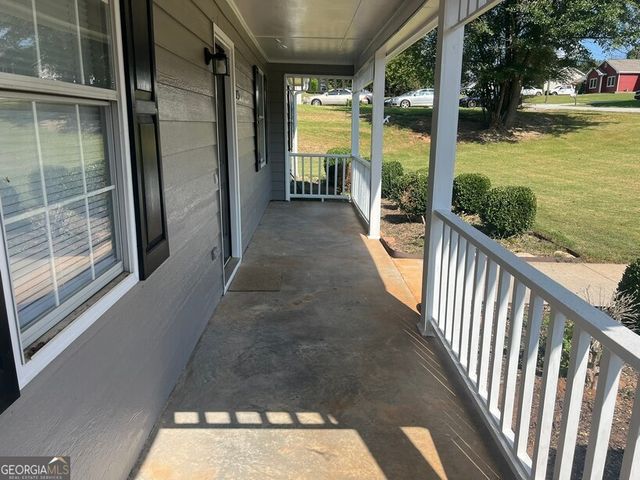 115 Falcon Ridge Drive, Covington, GA 30016