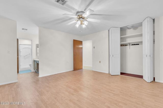 188B Sterling Court, Lakewood, NJ 08701
