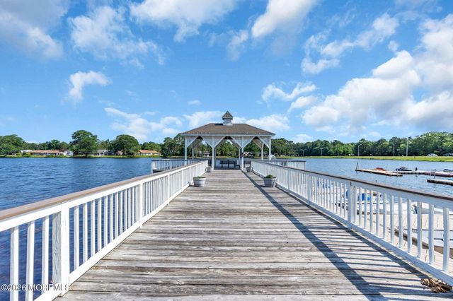 188B Sterling Court, Lakewood, NJ 08701