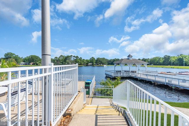 188B Sterling Court, Lakewood, NJ 08701