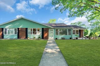 188B Sterling Court, Lakewood, NJ 08701