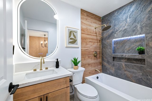 98-265 Ualo Street S2, Aiea, HI 96701