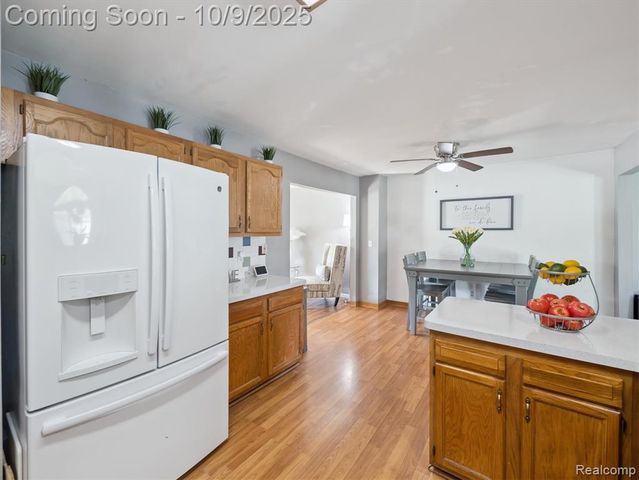 39260 S Phlox Lane, Westland, MI 48186