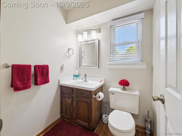 39260 S Phlox Lane, Westland, MI 48186