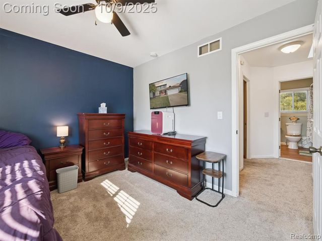 39260 S Phlox Lane, Westland, MI 48186