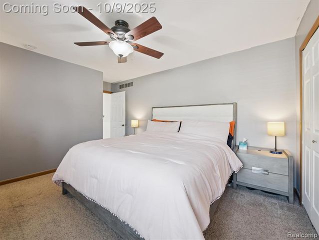 39260 S Phlox Lane, Westland, MI 48186