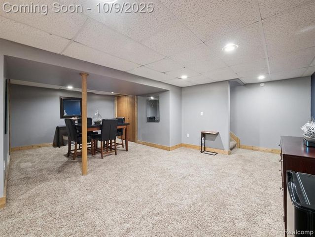 39260 S Phlox Lane, Westland, MI 48186