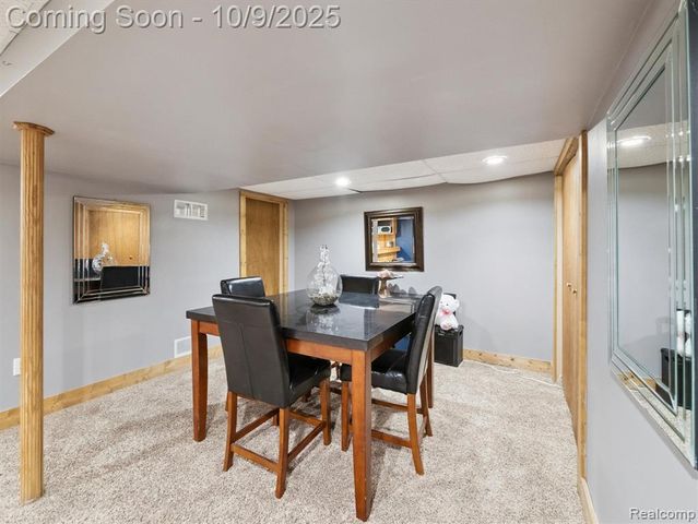 39260 S Phlox Lane, Westland, MI 48186