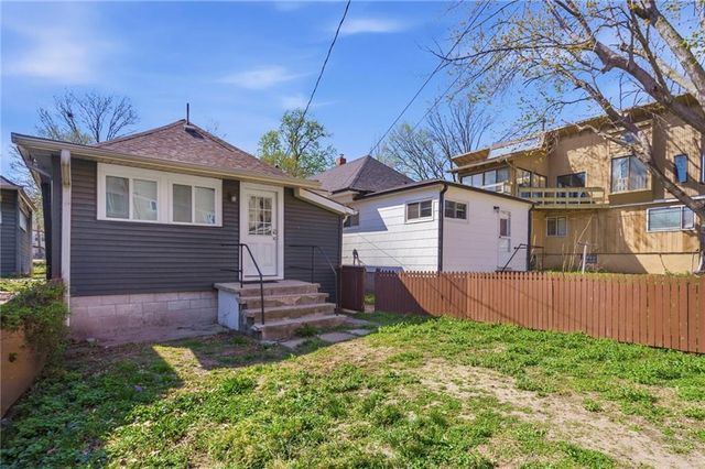 4315 Jarboe Street, Kansas City, MO 64111