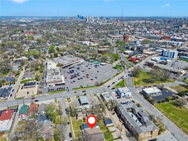 4315 Jarboe Street, Kansas City, MO 64111