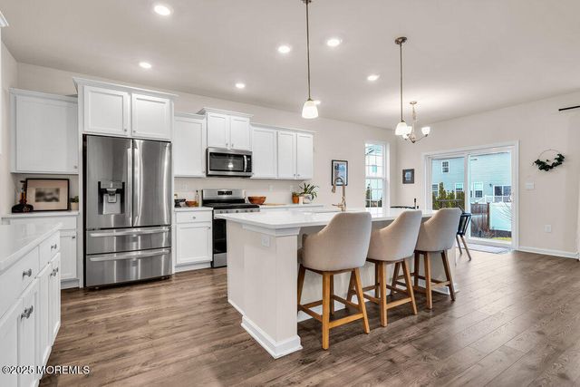 50 Osprey Avenue, Manahawkin, NJ 08050