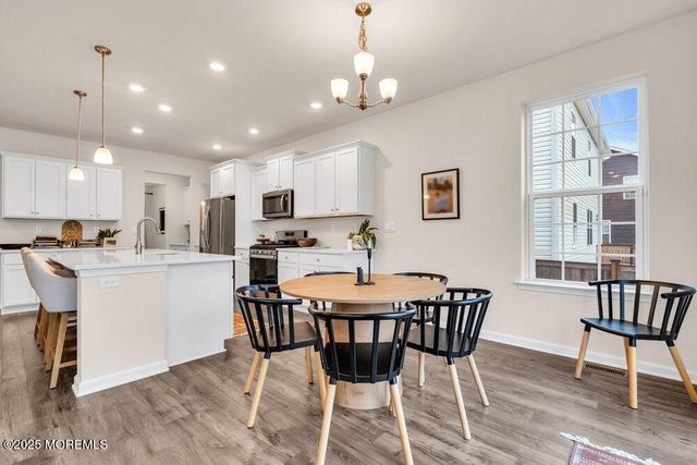 50 Osprey Avenue, Manahawkin, NJ 08050