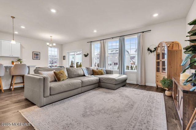 50 Osprey Avenue, Manahawkin, NJ 08050