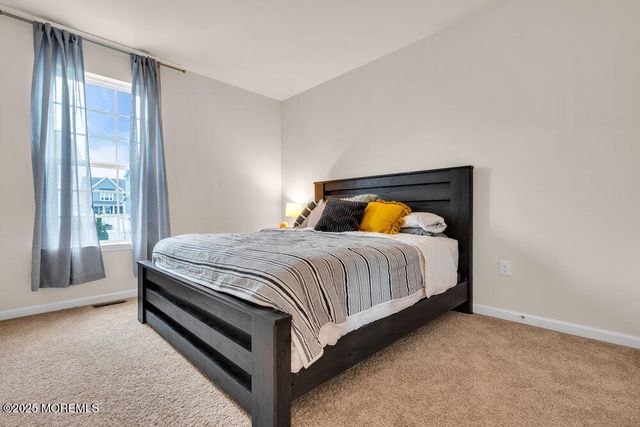 50 Osprey Avenue, Manahawkin, NJ 08050