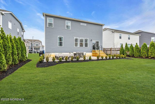 50 Osprey Avenue, Manahawkin, NJ 08050