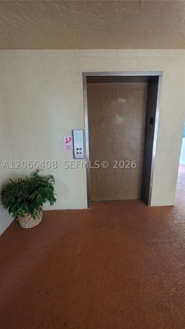 23344 Carolwood Ln 201, Boca Raton, FL 33428