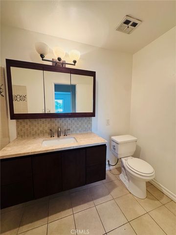 13722 Red Hill 14, Tustin, CA 92780