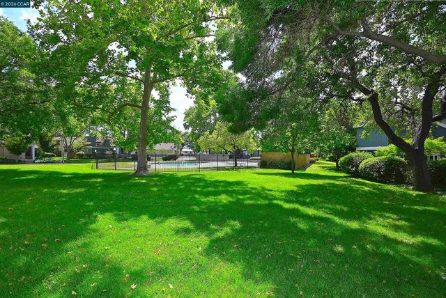 4284 Dubhe Ct, Concord, CA 94521