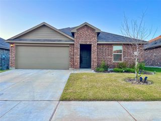1415 Bent Spur Drive, Denton, TX 76207