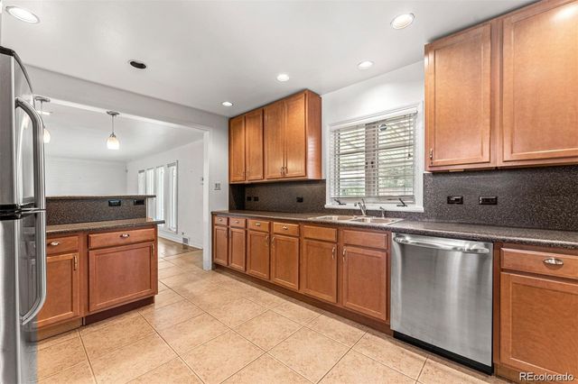 3201 S Bellaire Street, Denver, CO 80222