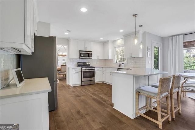 5670 N Hillbrooke Trace, Alpharetta, GA 30005