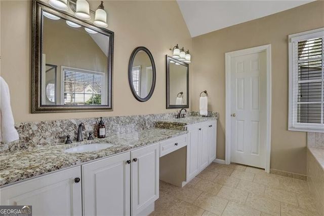 5670 N Hillbrooke Trace, Alpharetta, GA 30005