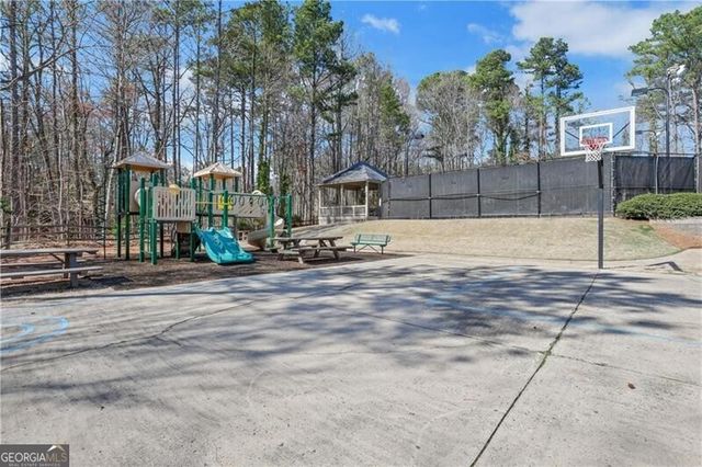 5670 N Hillbrooke Trace, Alpharetta, GA 30005