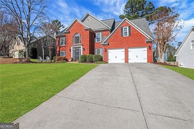 5670 N Hillbrooke Trace, Alpharetta, GA 30005