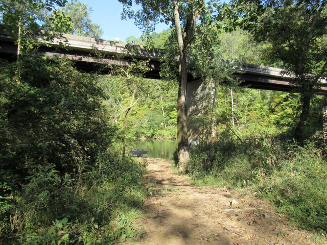 1992 Locke Bend Rd, Mcminnville, TN 37110