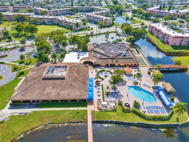 9401 Sunrise Lakes Boulevard 311, Sunrise, FL 33322